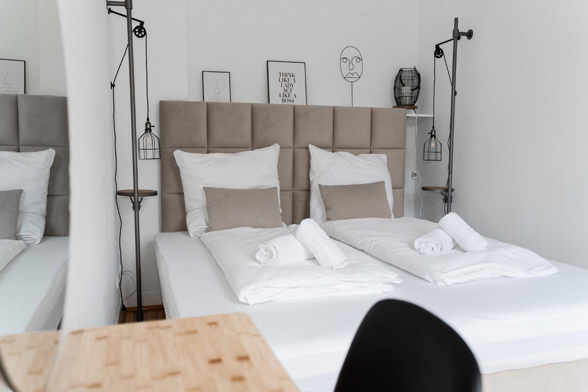 Junik Apartments - Deine Cityapartments In Duisburgo Esterno foto